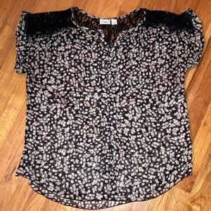 Women’s CATO Black Tan Lace Polyester Top L Good Condition